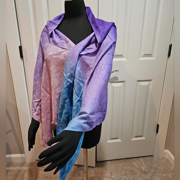 Coach Signature C Wrap Scarf Luxe Silk Wool Blend Oversize Ombre Purple Blue NWT - Picture 13 of 14